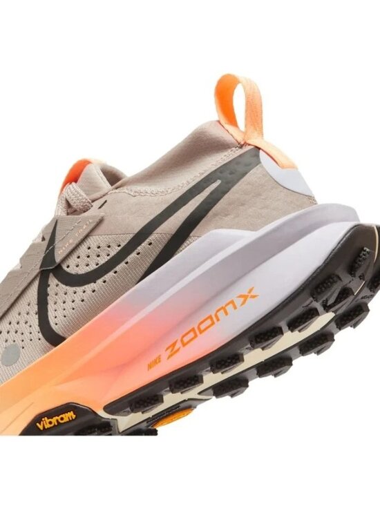 Nike Zegama Trail 2 – Size 11.5 Men Running Shoes Malt Alabaster FD5190-200 NEW main image 9